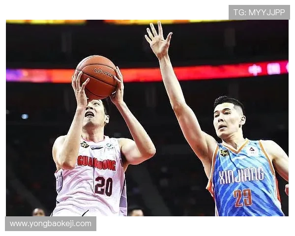 赵睿半场稳定发挥六投三中罚球全中助力球队前行攻防兼备展现核心价值